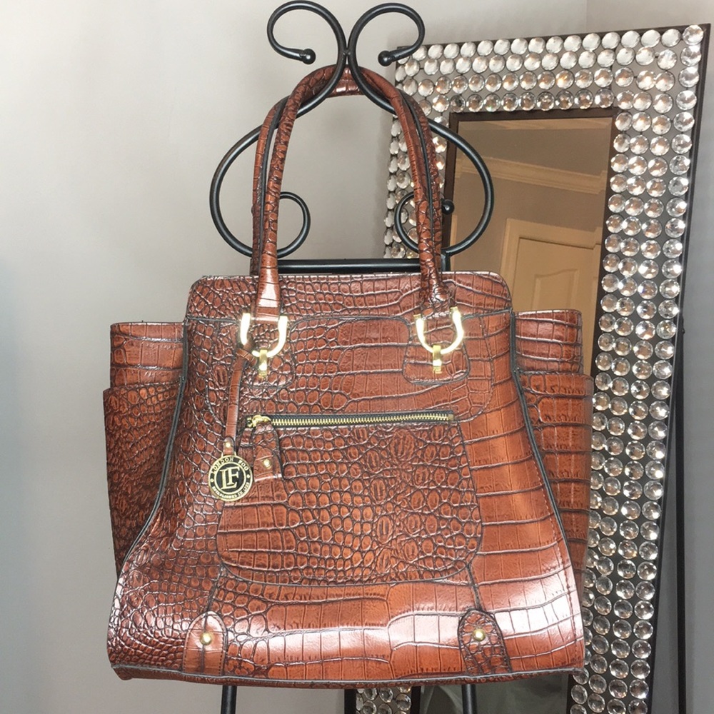 LONDON FOG Leather Bag!